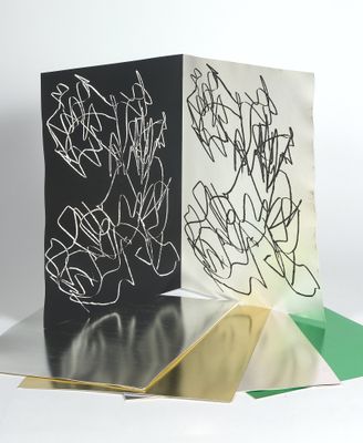 deux cartes de vœux ornées de graffitis en noir et blanc