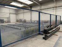 cinq grandes parois de soudure plastifiées, sur roulettes, 4… (photo 2)