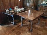 a table that has a lot of glasses on top of it