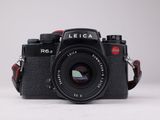 Appareil photo Leica RX2 avec objectif monté sur le boîtier