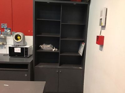 meuble de rangement 2 portes, 3 étagères - Photo 1