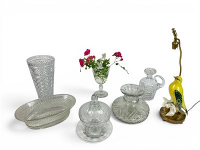 a lot of glass items that are on the table