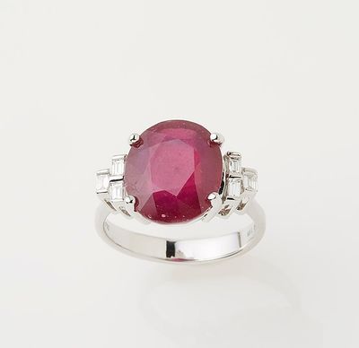 Bague de style Art Déco en or blanc 750°/.