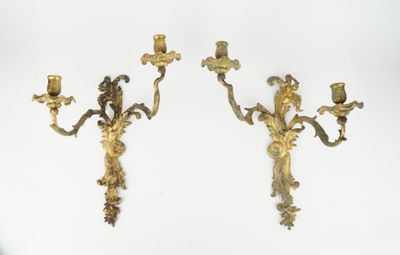 paire d'appliques murales anciennes en laiton avec oiseaux et fleurs