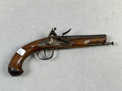 Pistolet, à silex. Canon rond, à méplats au tonnerre.