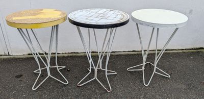 Suite de trois guéridons de jardin - Photo 1