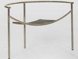 personne, « une paire de chaises métalliques courbées », vers 1950, personne