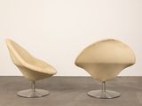 pair of mid - century modern lounge chairs by arne jacobs for arne jacobs