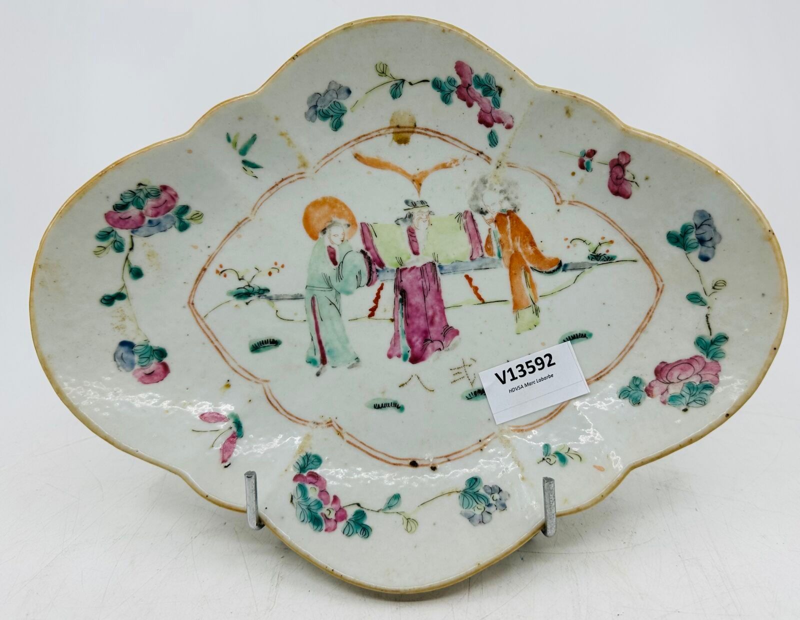 Objets d'art & Curiosités