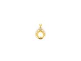 un pendentif plaqué or jaune représentant un cercle sur fond blanc