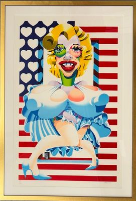 tableau représentant une femme vêtue d'un costume de clown, avec un drapeau américain en arrière-plan