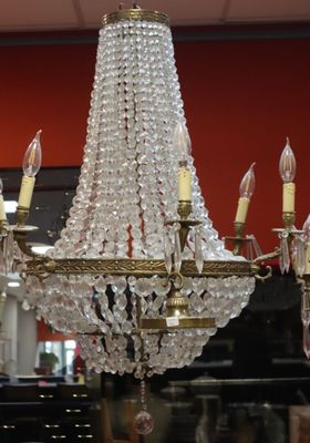 Lustre corbeille à pampilles en métal et laiton doré, à six …