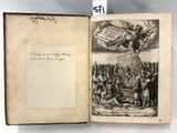 un livre ouvert avec, au milieu, le dessin d'un homme à cheval