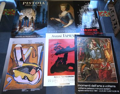 Lot d'affiches.