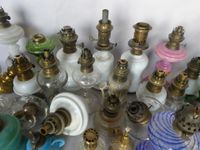 Important ensemble de lampes à pétrole et réservoirs : verre… (photo 4)