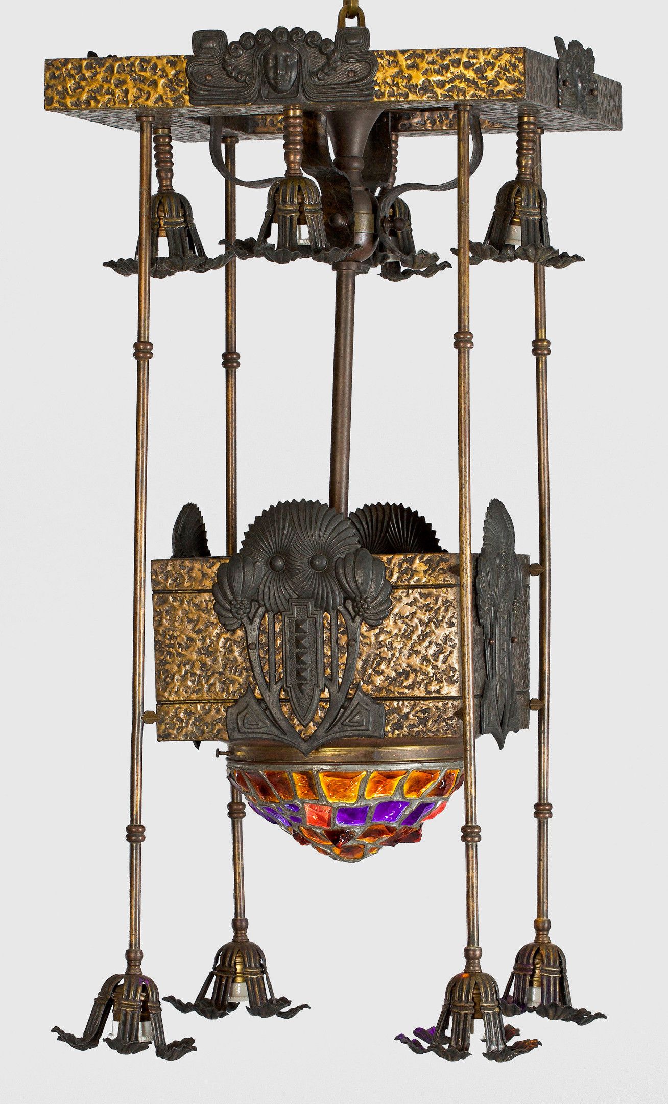 Objets d'art & Curiosités