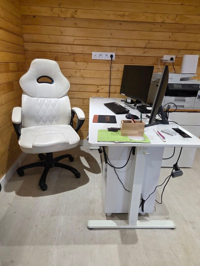 Bureau électrique plateau mélaminé