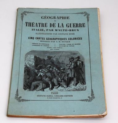 un vieux livre avec la photo d'un groupe de personnes