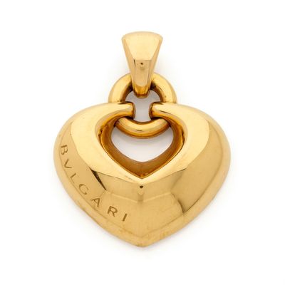 BULGARI PENDENTIF présentant un coeur. Monture en or jaune 1…