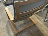 le nombre de chaises qui sont assises ensemble dans une pièce