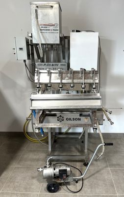 l'image d'une machine posée sur une table