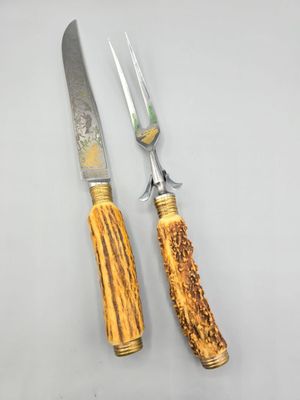 Nécessaire à découper comprenant un couteau à viande et une …
