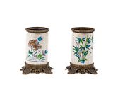 paire de vases chinois ornés de fleurs et d'oiseaux