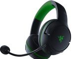 gros plan d'un casque de jeu avec microphone