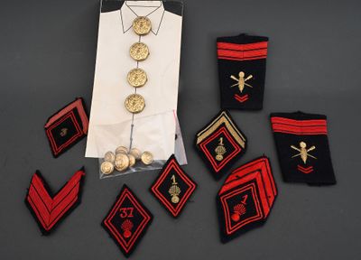 Lot de boutons militaires soviétiques, losanges de bras, gal…