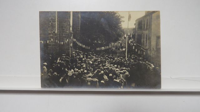Vallière : Jour de Fête. Carte-photo rare !! TBE.