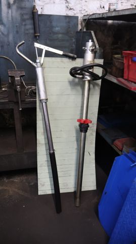 Pompe à huile pneumatique pour fût 220 litres MWTOOLS OPP 5200 et...