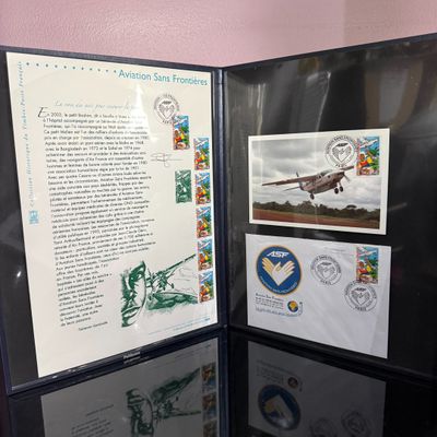 Dossier Collection Historique du Timbre LA POSTE - AVIATION …
