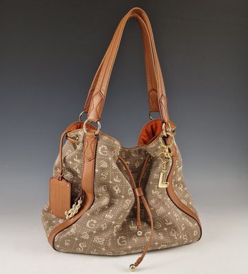 sac à bandoulière en toile et cuir monogramme louis vuitton