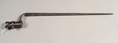 FRANCE. Baïonnette 1777, douille en Z et à virole, coude fra…