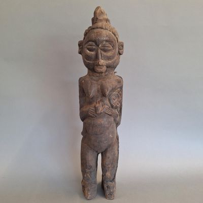 RDC ( Ex ZAIRE) YAKA NKANU , Maternité Bois, fente ancienne …