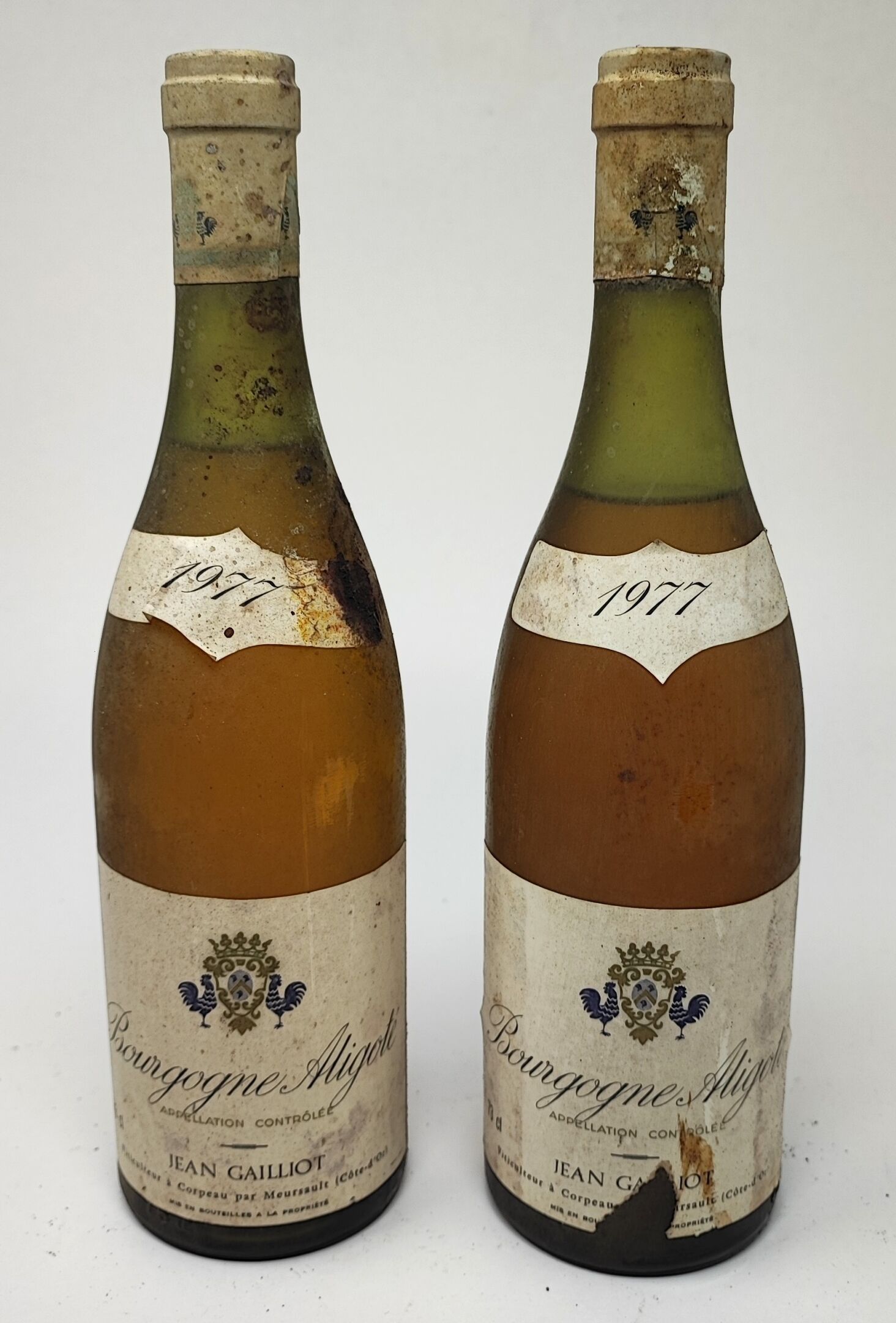 2 bouteilles BOURGOGNE "Aligoté", Jean Gailliot 1977 (ea, 1 ea MB, 1 LB)