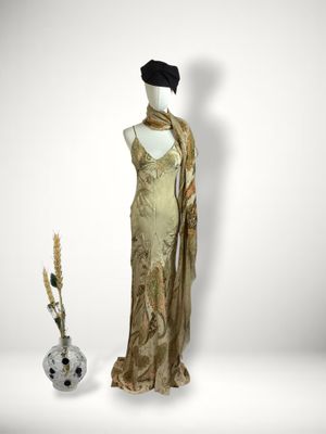 an image of a woman ' s dress on a mannequin mannequin