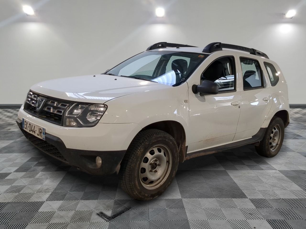DACIA DUSTER DCI 110 4X2 Lauréate Plus 2017 - SUV Diesel Économique