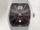 gros plan d'une montre-bracelet sur fond blanc
