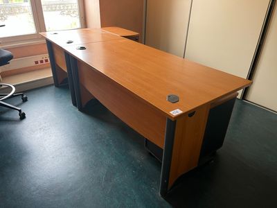 Bureau, 3 caissons et chaise haute