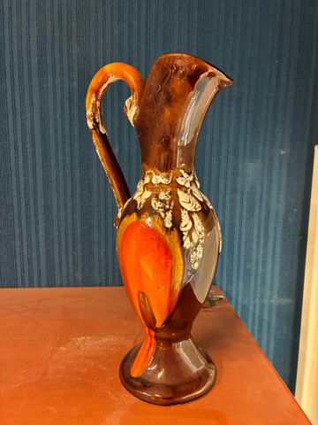 Vallauris Le Dauphin – Verseuse polychrome. 36cm