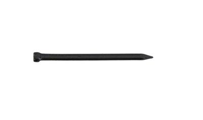 un gros plan d'un stylo noir sur fond blanc