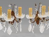 paire d'appliques murales anciennes en laiton et cristal