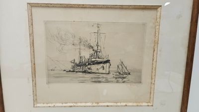 dessin représentant un bateau sur un plan d'eau, avec le ciel en arrière-plan