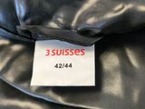 a label that says 3 suisses on a black leather jacket