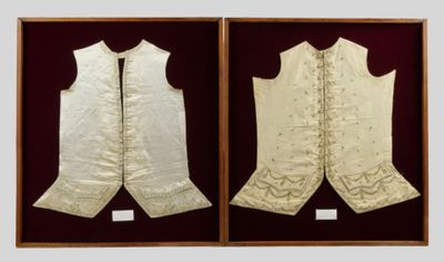 Ensemble de deux devants gilets homme sans manches XVIIIeme …