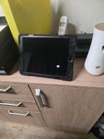 G27 - LABRUGUIERE - Un bureau comprenant : (photo 3)