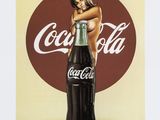 un tableau représentant une femme appuyée contre une bouteille de Coca-Cola