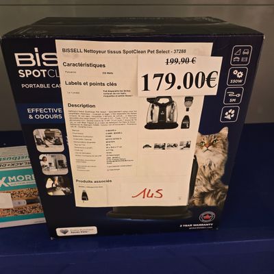 une boîte avec l'image d'un chat à l'intérieur