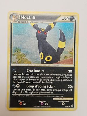 une carte sur laquelle figure l'image d'un personnage de Pokémon